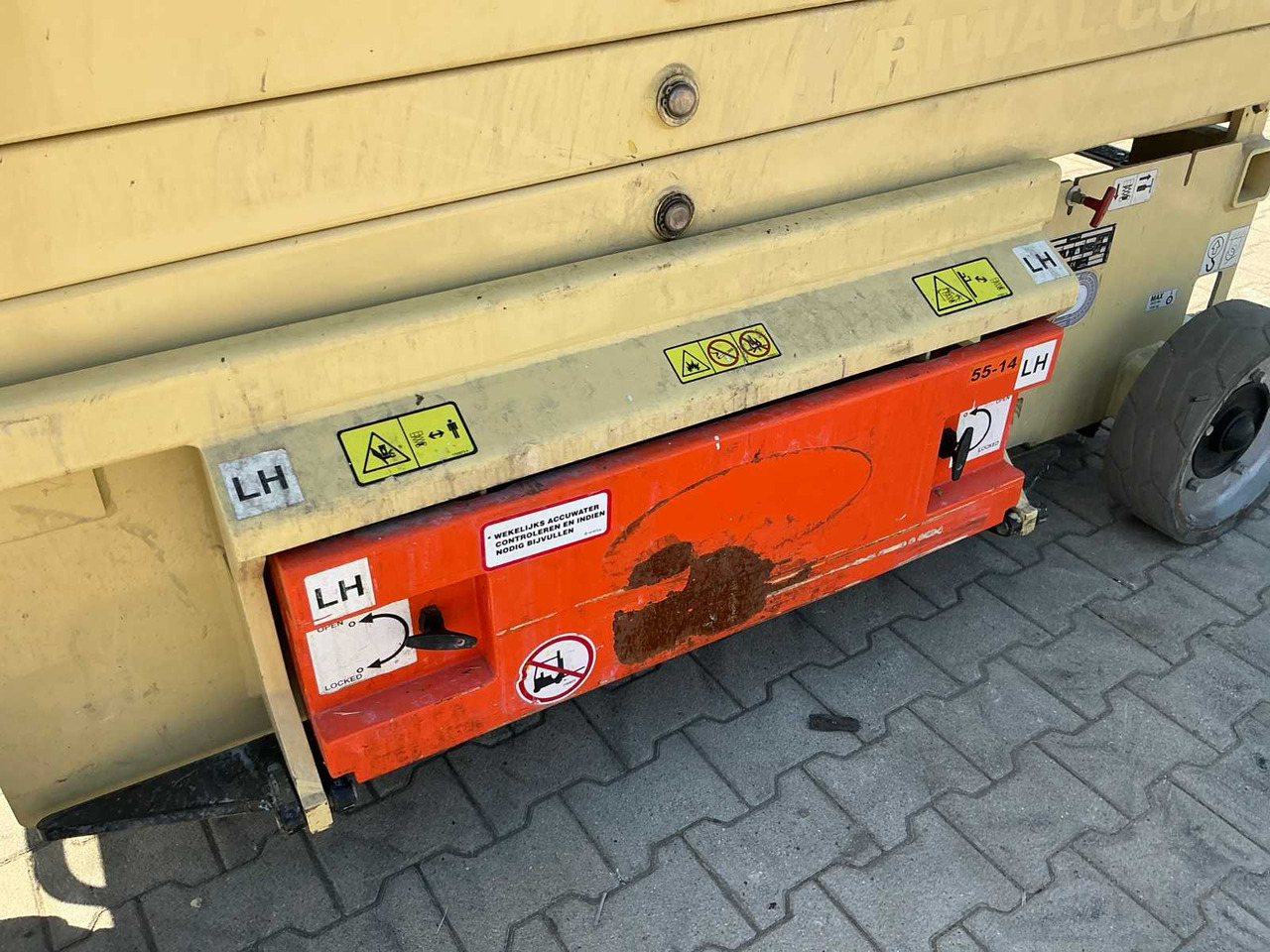 Nền bục trên không JLG 2646ES: hình 9