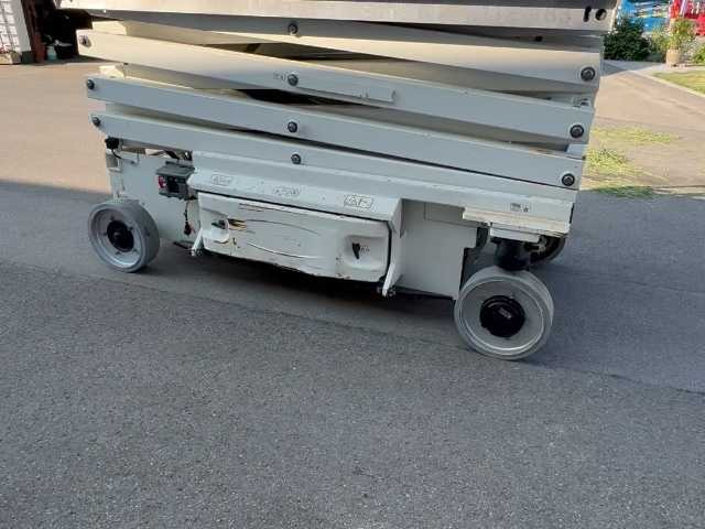 JLG 3246 ES - Nền bục trên không: hình 4 JLG 3246 ES - Nền bục trên không: hình 4