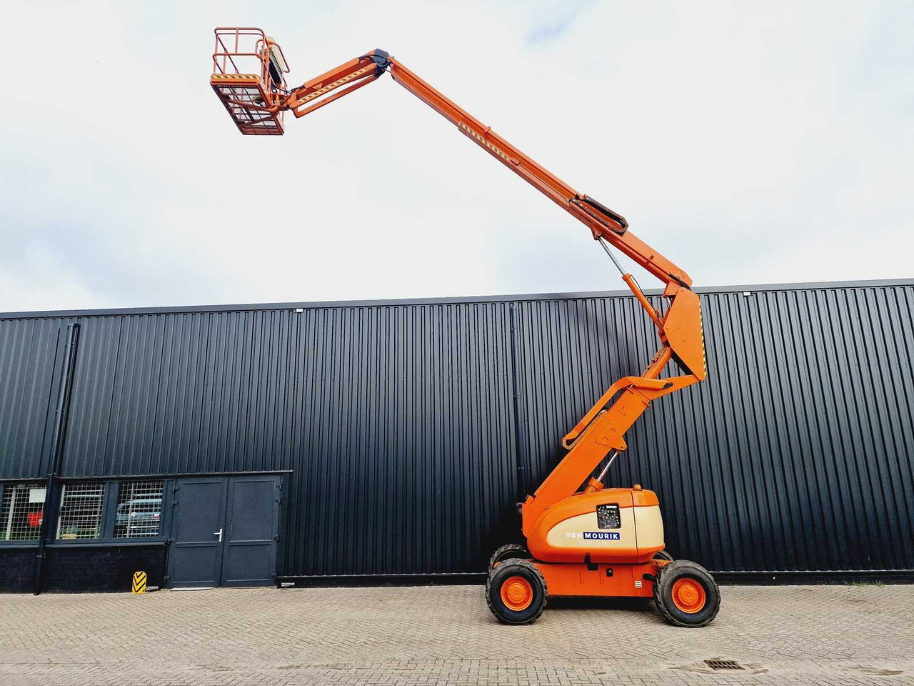 JLG 600 AJ - Nền bục trên không: hình 4 JLG 600 AJ - Nền bục trên không: hình 4