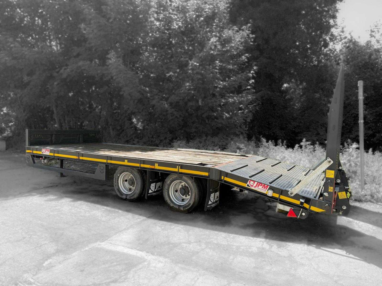 JMP TRAILERS - Toa kéo nền bục trang trại: hình 1 JMP TRAILERS - Toa kéo nền bục trang trại: hình 1