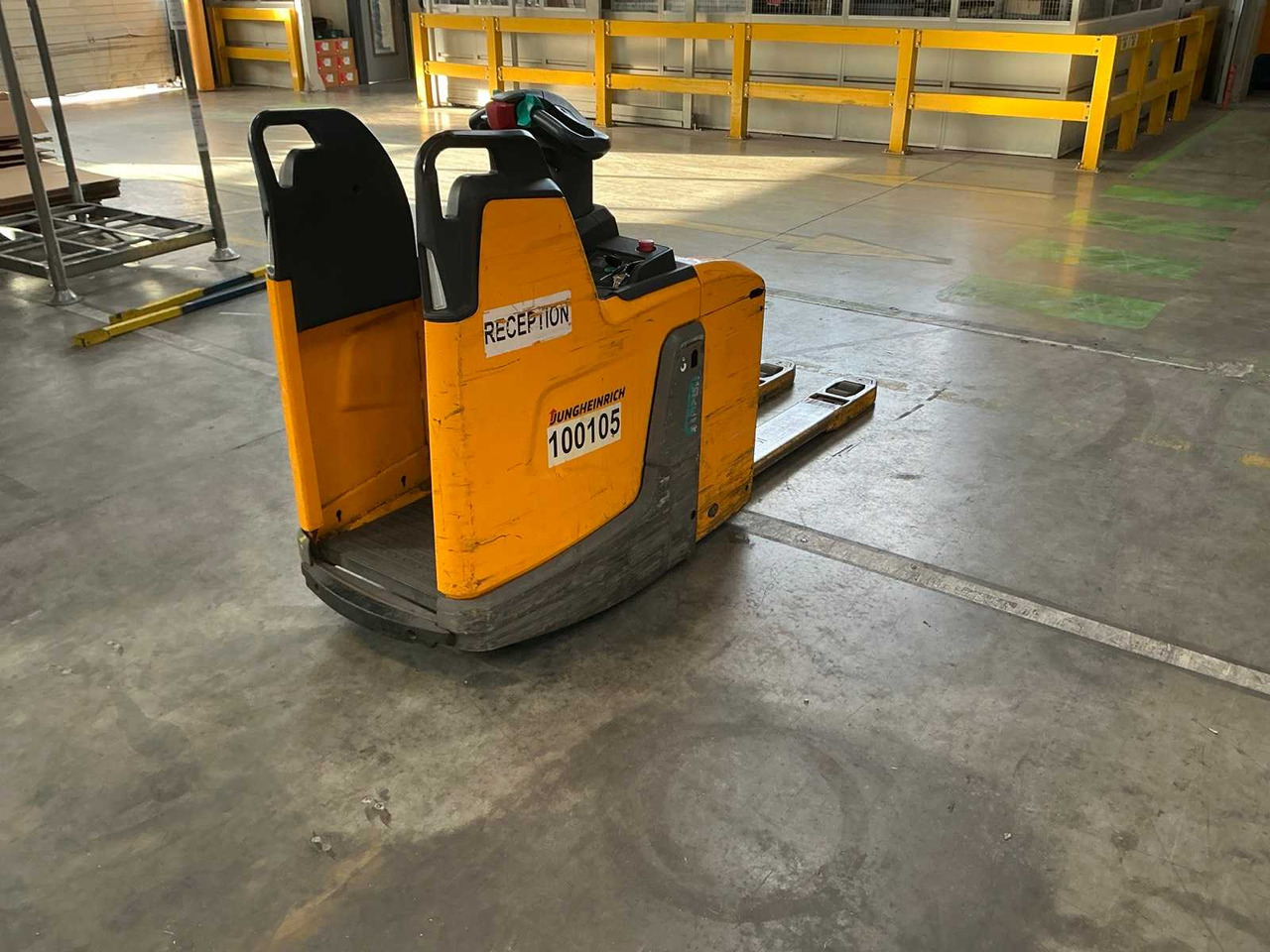 JUNGHEINRICH - 2018 - ERE 225 - FORKLIFT - Xe nâng: hình 4 JUNGHEINRICH - 2018 - ERE 225 - FORKLIFT - Xe nâng: hình 4