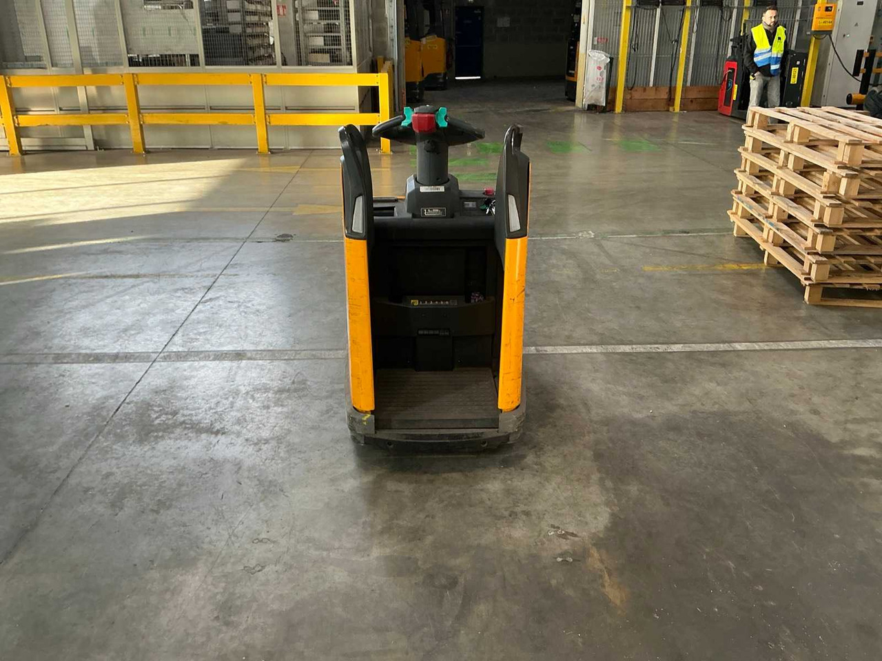 JUNGHEINRICH - 2018 - ERE 225 - FORKLIFT - Xe nâng: hình 5 JUNGHEINRICH - 2018 - ERE 225 - FORKLIFT - Xe nâng: hình 5