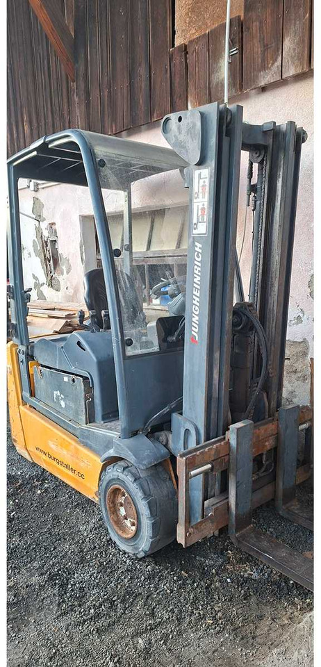 JUNGHEINRICH - EFG 218K - 2006 - FORKLIFT - Xe nâng: hình 1 JUNGHEINRICH - EFG 218K - 2006 - FORKLIFT - Xe nâng: hình 1