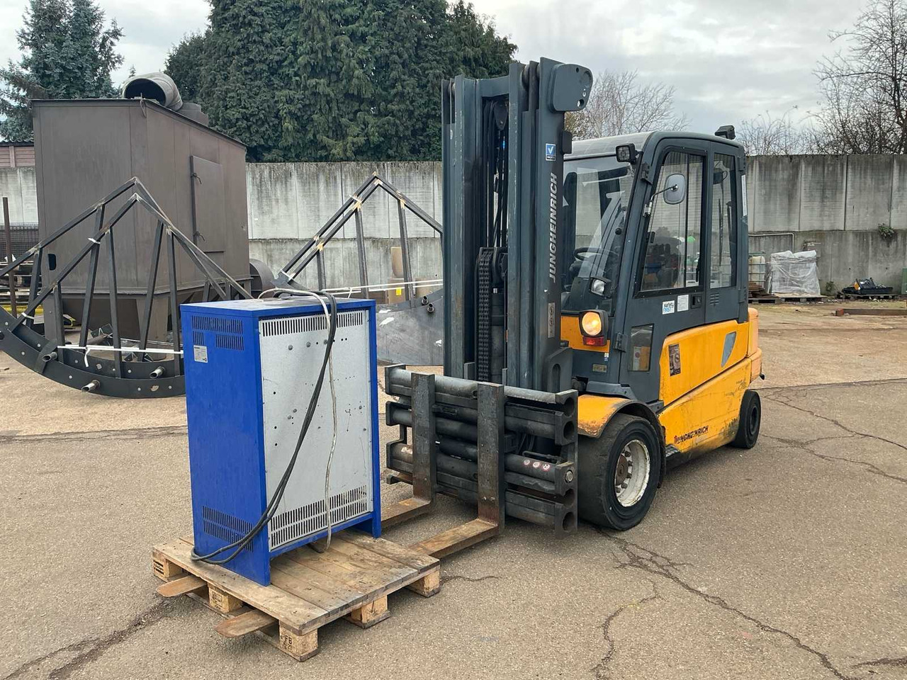JUNGHEINRICH EFG550 FORKLIFT - Xe nâng: hình 1 JUNGHEINRICH EFG550 FORKLIFT - Xe nâng: hình 1
