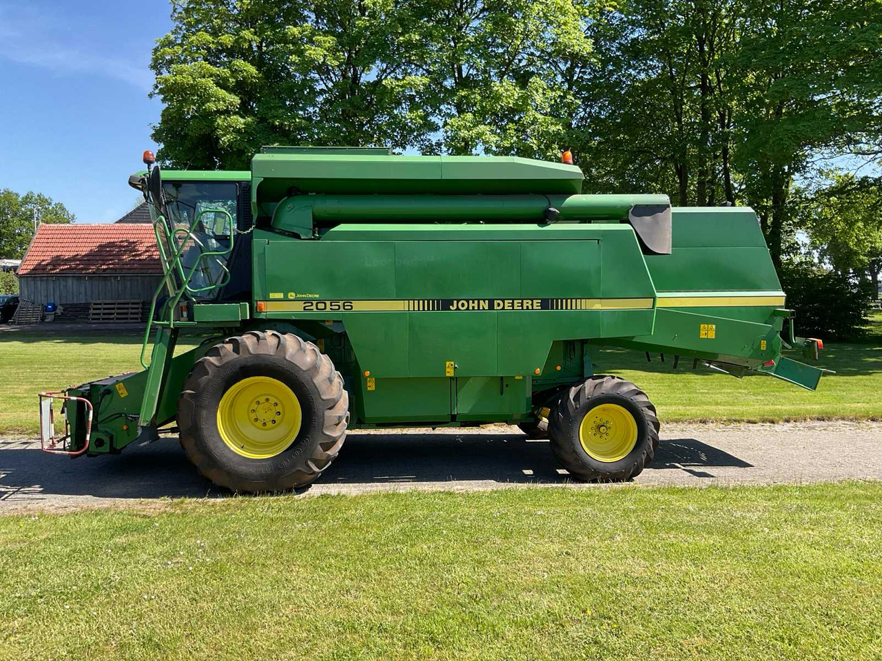 John Deere 2056 - Máy gặt đập: hình 2 John Deere 2056 - Máy gặt đập: hình 2