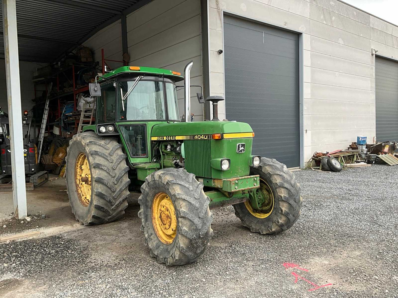 John Deere 4040 - Máy cày: hình 1 John Deere 4040 - Máy cày: hình 1