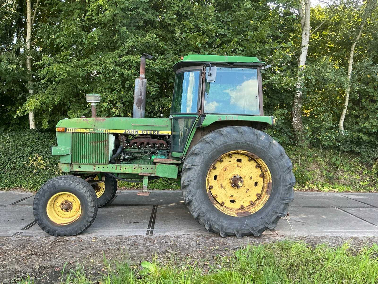 John Deere 4040 - Máy cày: hình 4 John Deere 4040 - Máy cày: hình 4