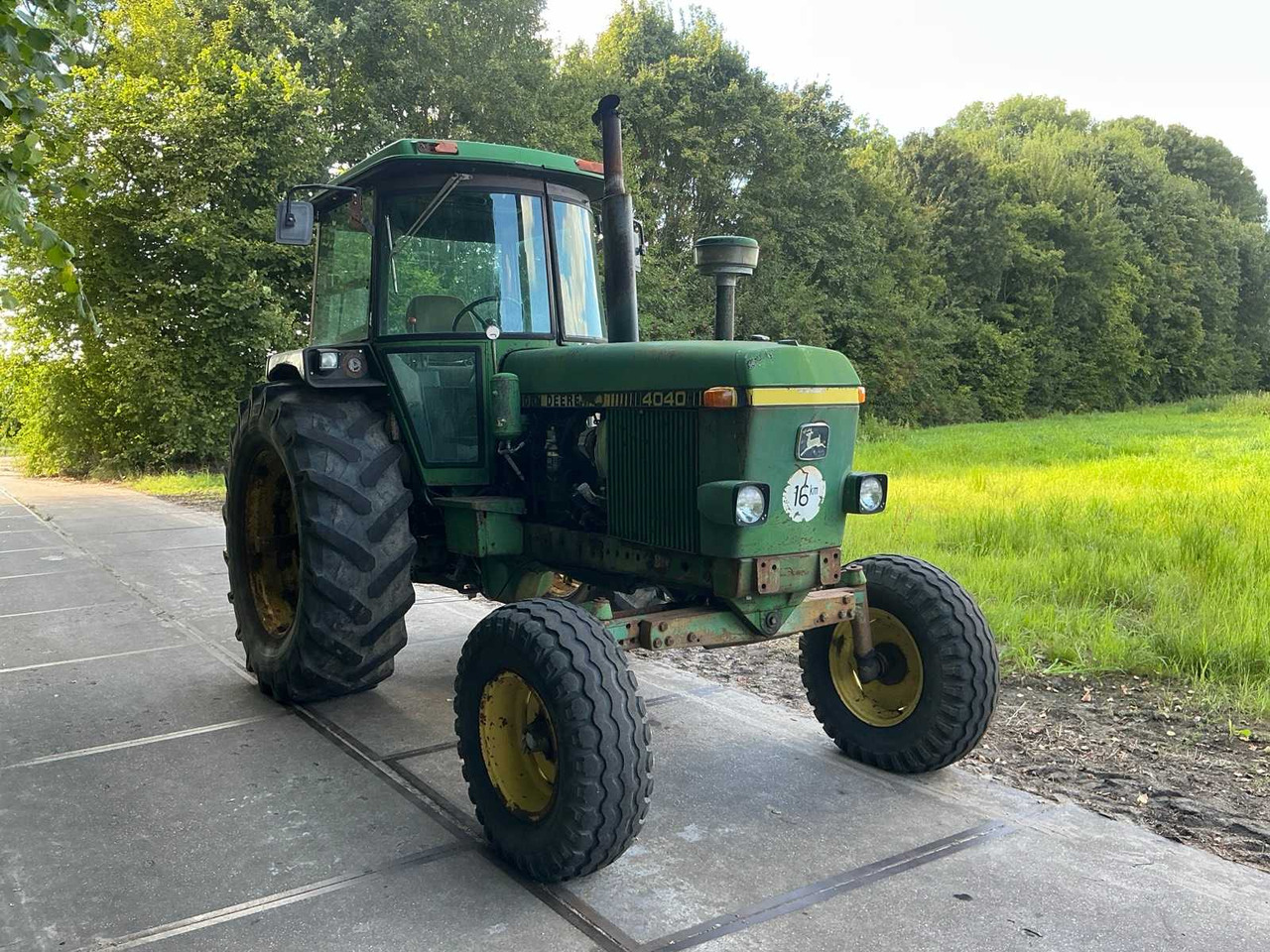 John Deere 4040 - Máy cày: hình 3 John Deere 4040 - Máy cày: hình 3