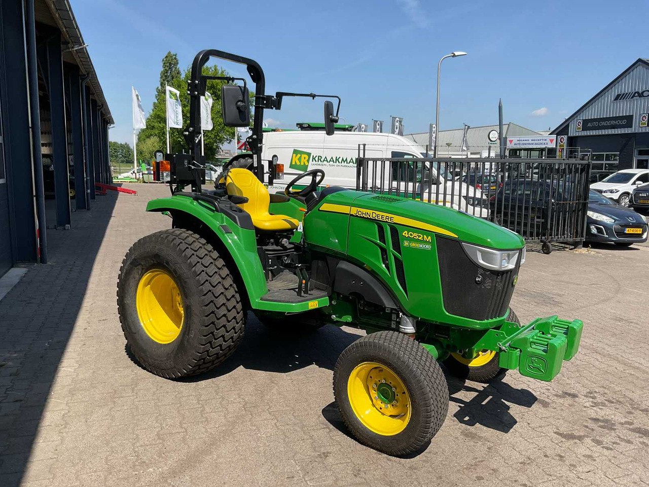 John Deere 4052M - Máy cày mini: hình 3 John Deere 4052M - Máy cày mini: hình 3
