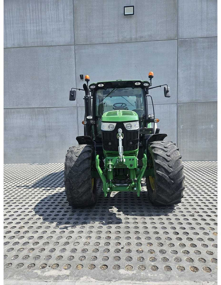 John Deere 6150R - Máy cày: hình 3 John Deere 6150R - Máy cày: hình 3