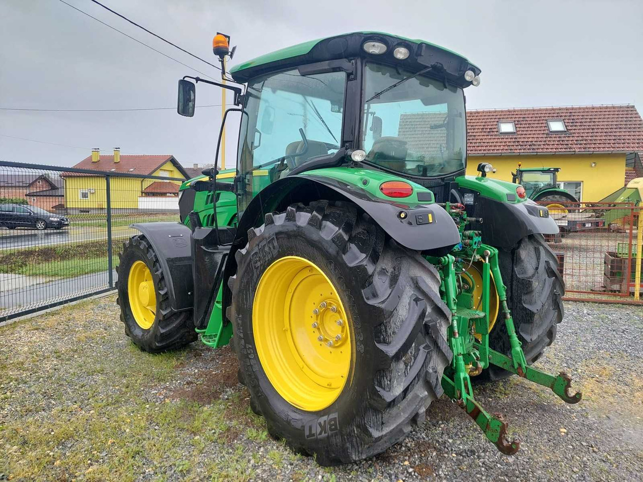 John Deere 6150R - Máy cày: hình 5 John Deere 6150R - Máy cày: hình 5