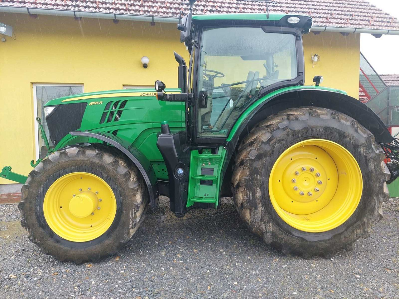 John Deere 6195R - Máy cày: hình 3 John Deere 6195R - Máy cày: hình 3