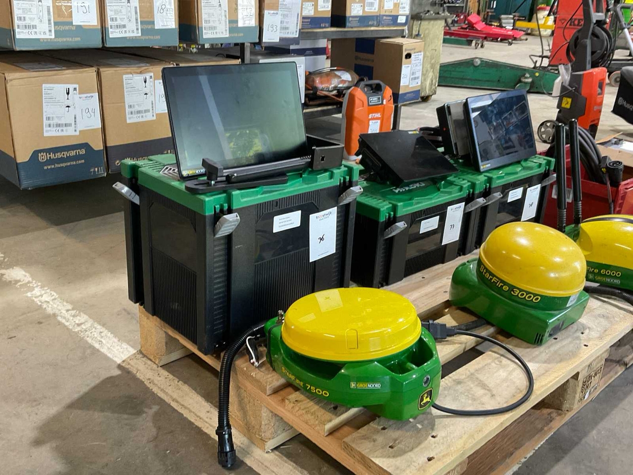John Deere StarFire 7500 / G5 Plus - Máy chất hàng trước cho máy cày: hình 1 John Deere StarFire 7500 / G5 Plus - Máy chất hàng trước cho máy cày: hình 1