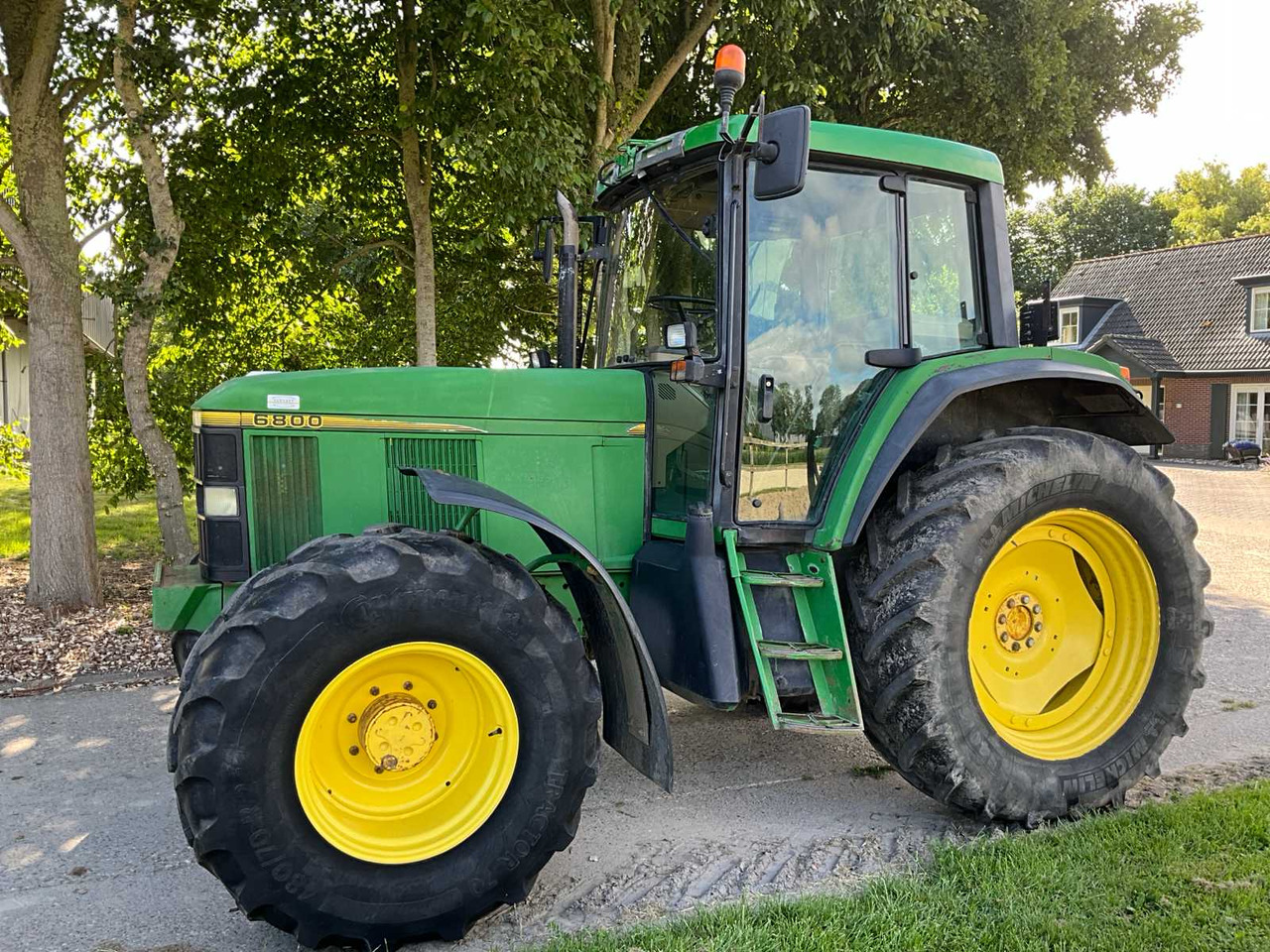 John deere 6800 - Máy cày: hình 5 John deere 6800 - Máy cày: hình 5