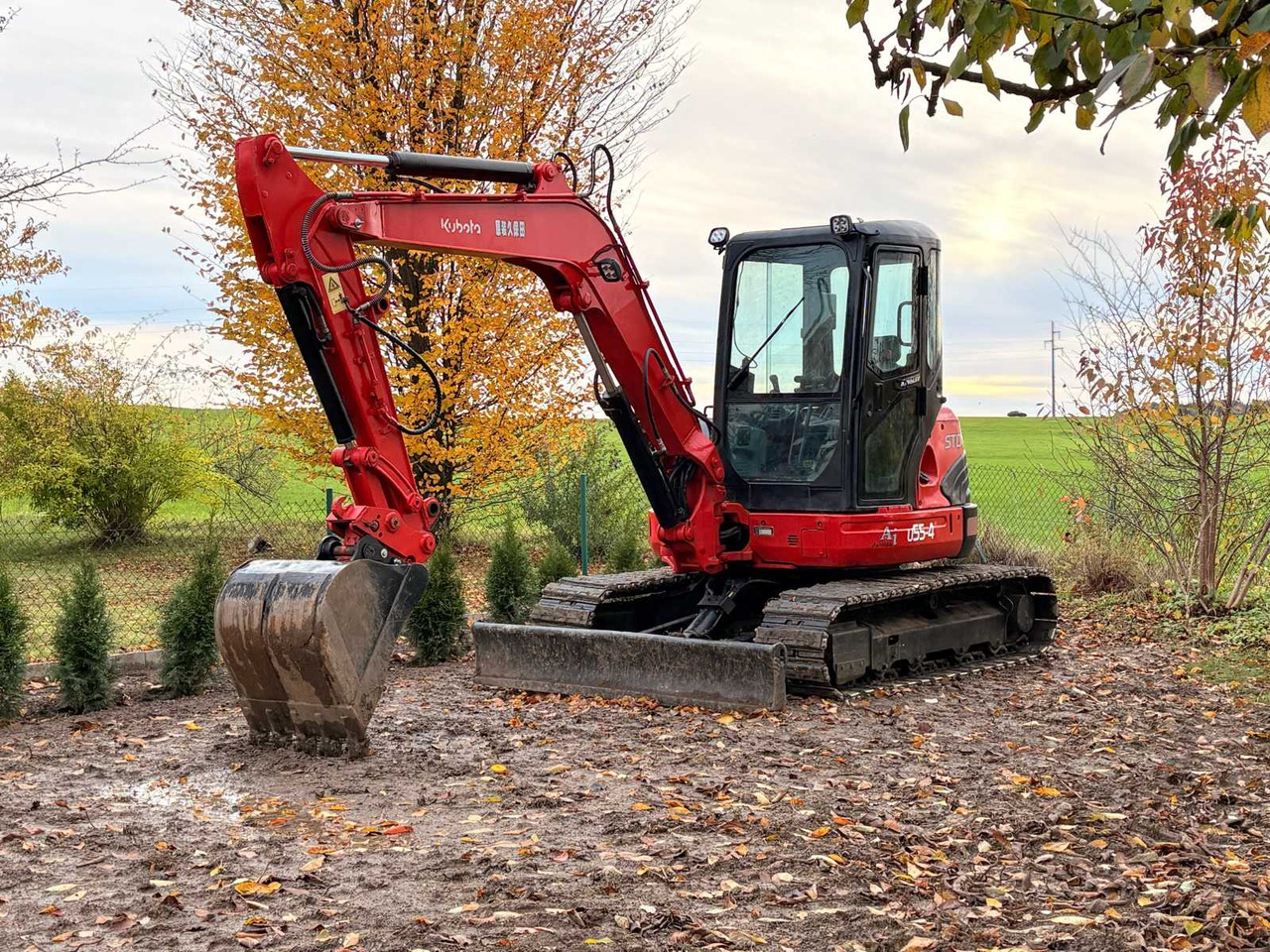 KUBOTA U55-4 - Máy xúc bánh xích: hình 1 KUBOTA U55-4 - Máy xúc bánh xích: hình 1