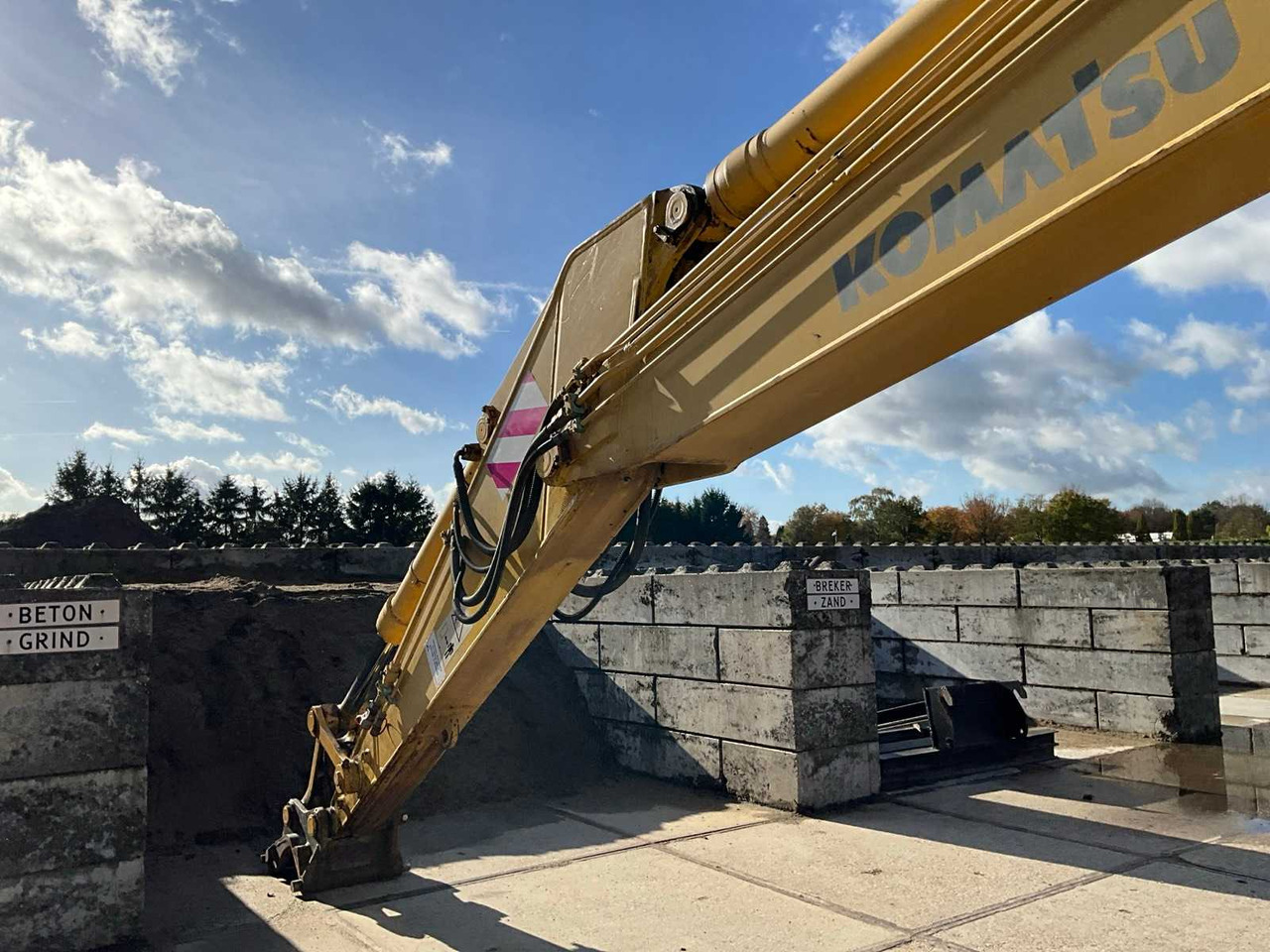 Máy xúc bánh xích Komatsu Active PC240LC: hình 24 Máy xúc bánh xích Komatsu Active PC240LC: hình 24