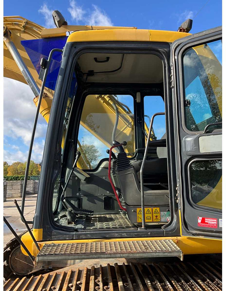 Máy xúc bánh xích Komatsu Active PC240LC: hình 12 Máy xúc bánh xích Komatsu Active PC240LC: hình 12