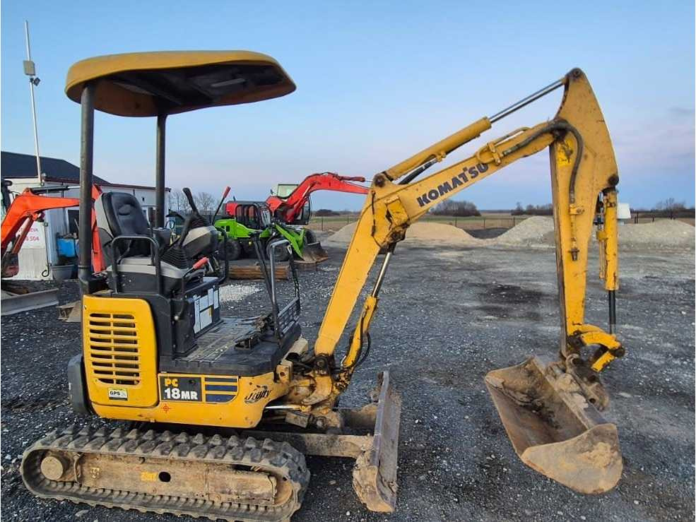 Komatsu PC18MR-2 - Máy xúc mini: hình 5 Komatsu PC18MR-2 - Máy xúc mini: hình 5