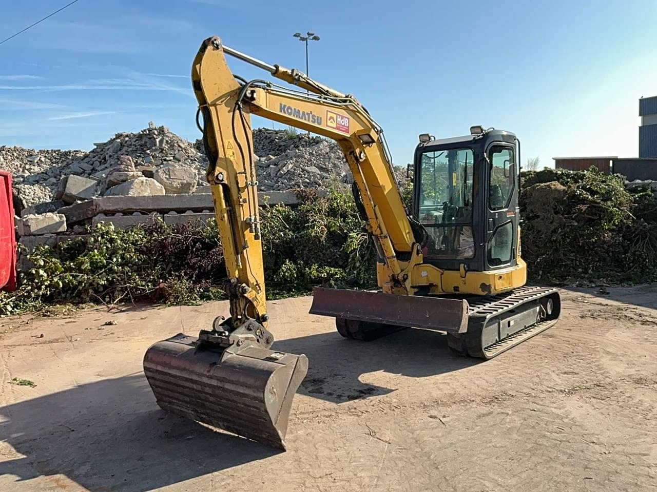 Komatsu PC55MR - Máy xúc bánh xích: hình 1 Komatsu PC55MR - Máy xúc bánh xích: hình 1