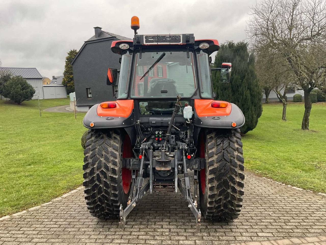 Kubota 2020 KUBOTA M5111 FOUR WHEEL DRIVE FARM TRACTOR - Máy cày: hình 4 Kubota 2020 KUBOTA M5111 FOUR WHEEL DRIVE FARM TRACTOR - Máy cày: hình 4