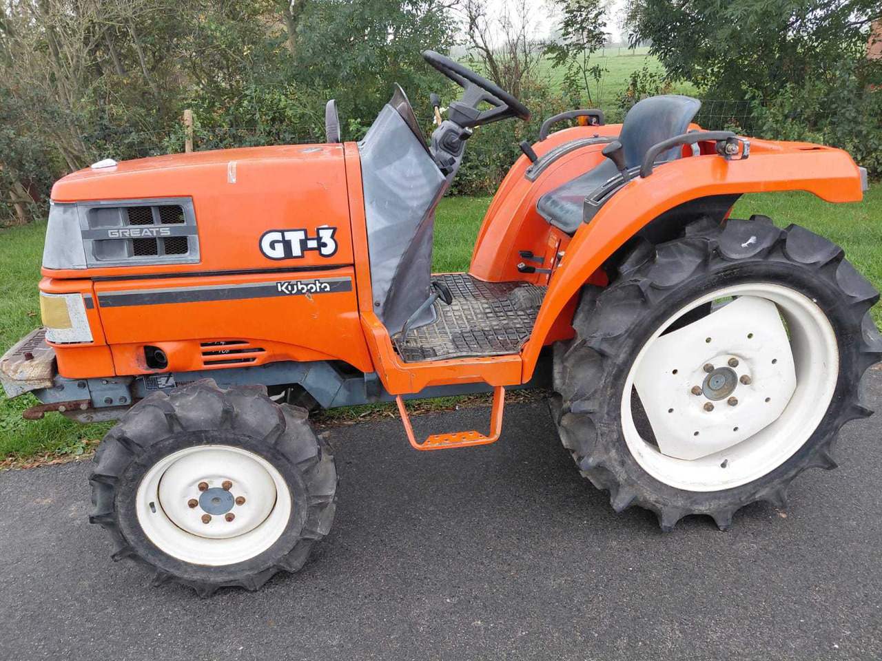 Kubota GT3 - Máy cày mini: hình 1 Kubota GT3 - Máy cày mini: hình 1