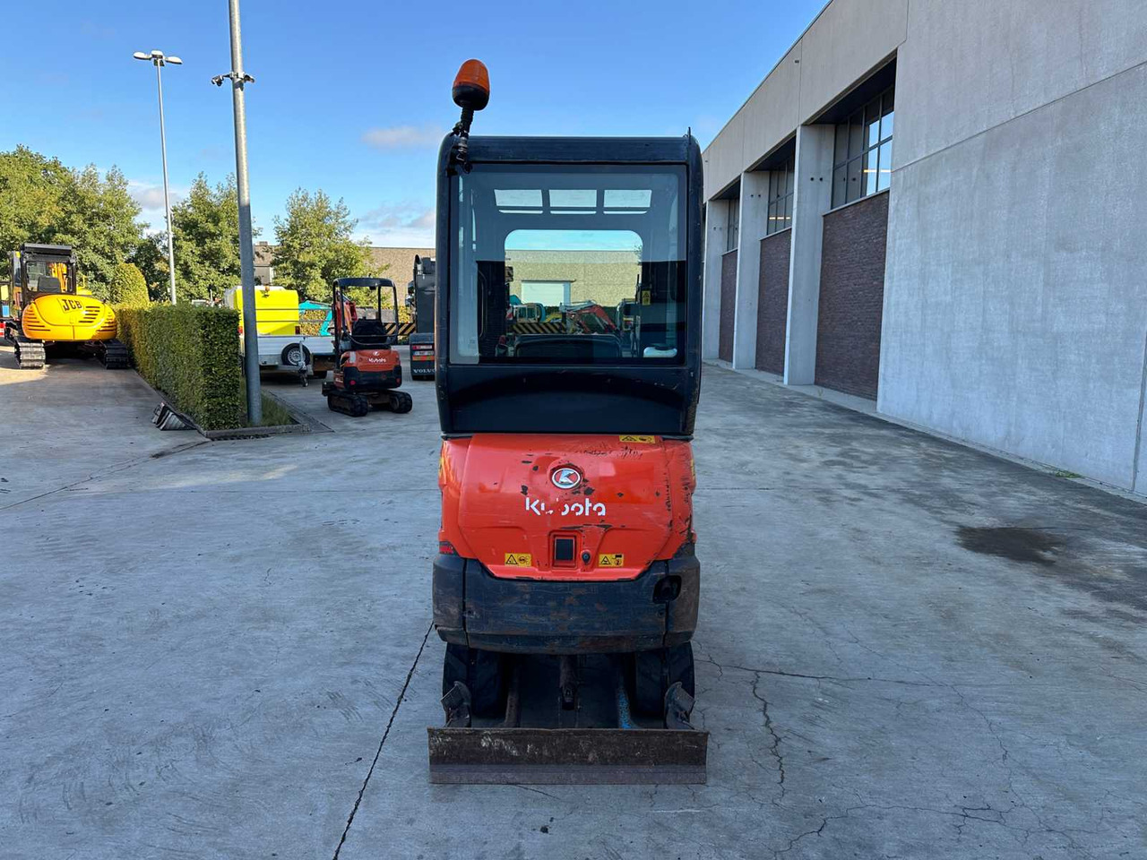 Kubota KX016-4 - Máy xúc bánh xích: hình 5 Kubota KX016-4 - Máy xúc bánh xích: hình 5