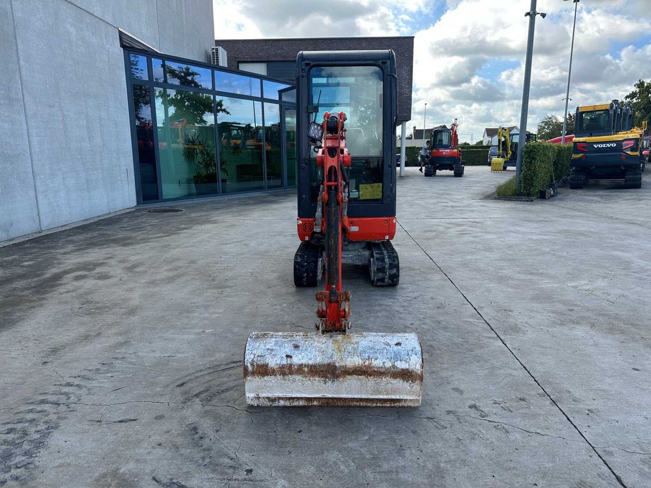 Kubota KX016-4 - Máy xúc bánh xích: hình 2 Kubota KX016-4 - Máy xúc bánh xích: hình 2