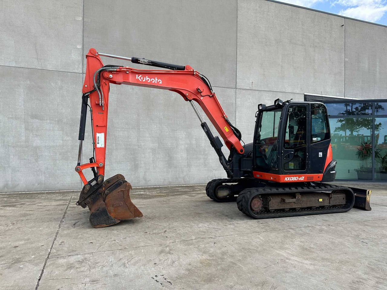 Kubota KX080 - Máy xúc bánh xích: hình 1 Kubota KX080 - Máy xúc bánh xích: hình 1