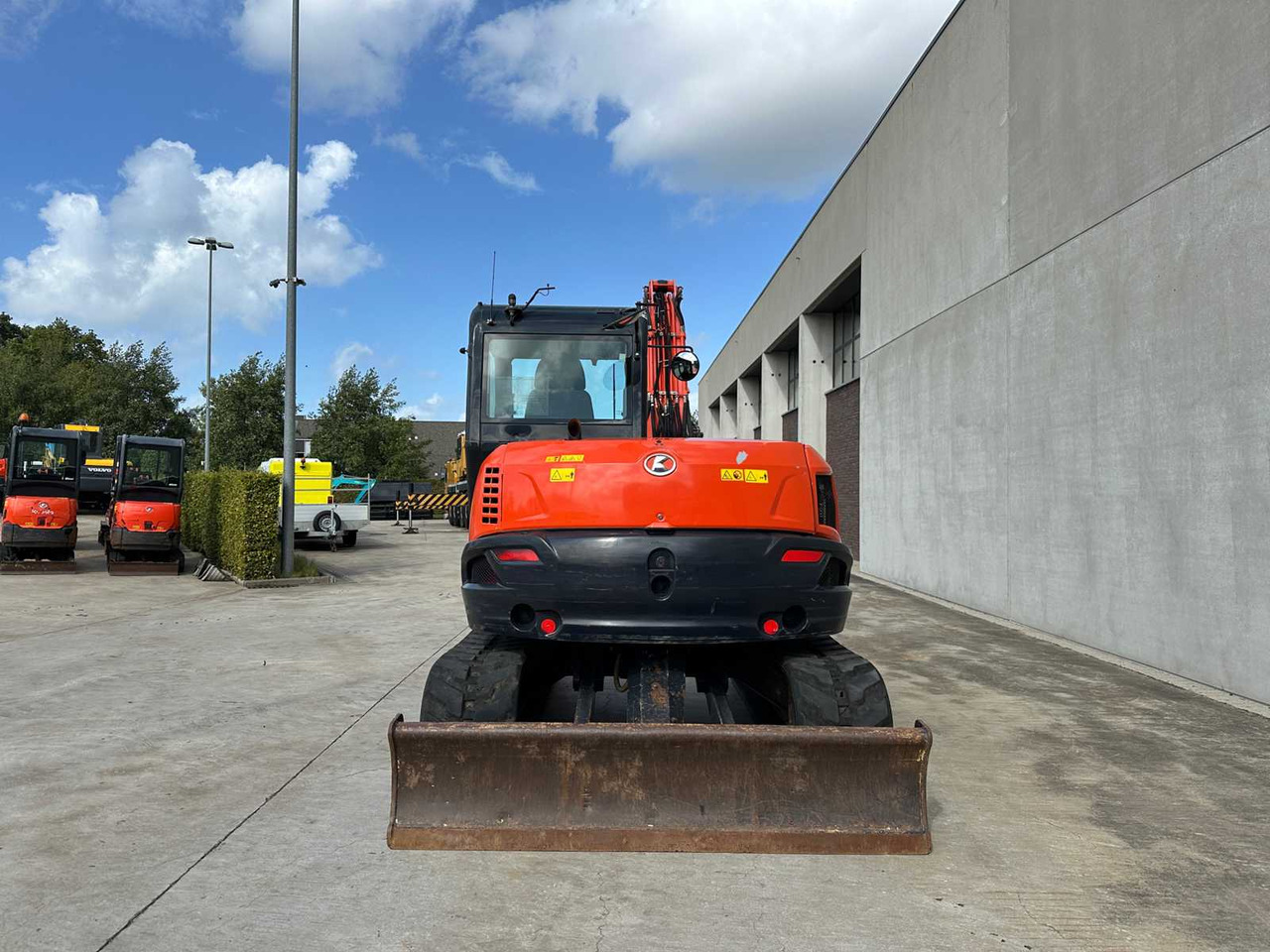 Kubota KX080 - Máy xúc bánh xích: hình 5 Kubota KX080 - Máy xúc bánh xích: hình 5