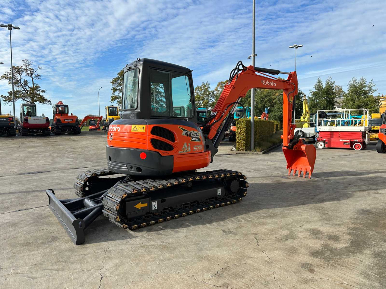 Kubota KX155-3SZ - Máy xúc bánh xích: hình 4 Kubota KX155-3SZ - Máy xúc bánh xích: hình 4
