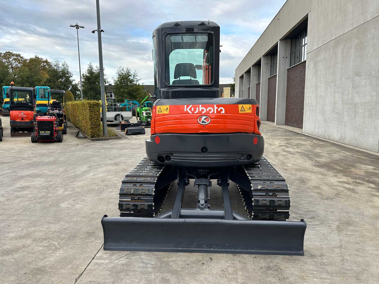 Kubota KX155-3SZ - Máy xúc bánh xích: hình 5 Kubota KX155-3SZ - Máy xúc bánh xích: hình 5