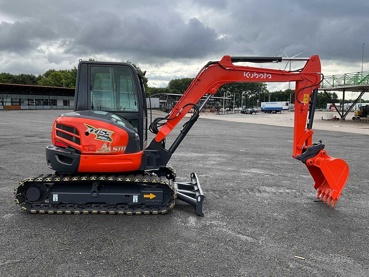 Kubota KX155-5 - Máy xúc bánh xích: hình 5 Kubota KX155-5 - Máy xúc bánh xích: hình 5