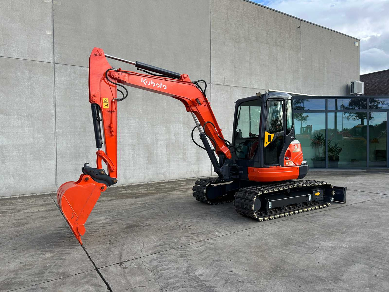 Kubota KX161-3SZ - Máy xúc bánh xích: hình 1 Kubota KX161-3SZ - Máy xúc bánh xích: hình 1