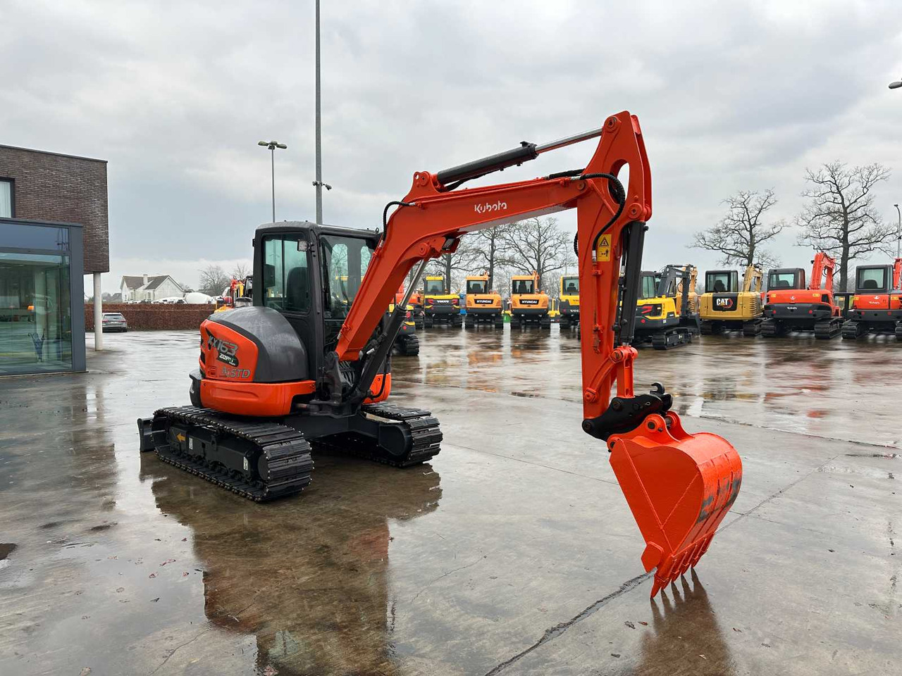 Kubota KX163-5 - Máy xúc bánh xích: hình 3 Kubota KX163-5 - Máy xúc bánh xích: hình 3
