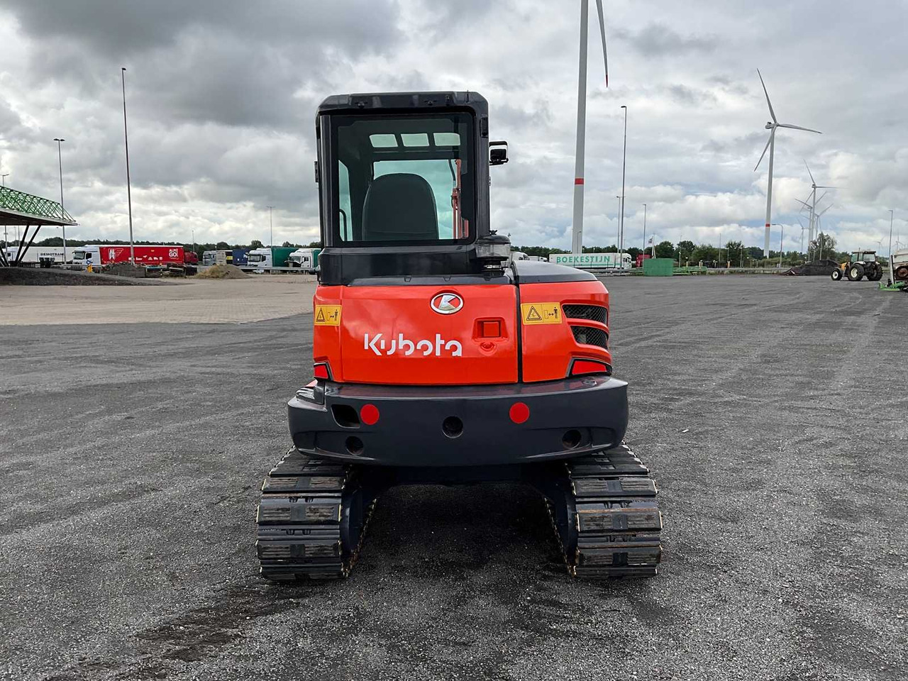 Kubota KX165-5 - Máy xúc bánh xích: hình 4 Kubota KX165-5 - Máy xúc bánh xích: hình 4