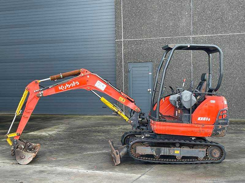Kubota KX61-3 - Máy xúc bánh xích: hình 1 Kubota KX61-3 - Máy xúc bánh xích: hình 1
