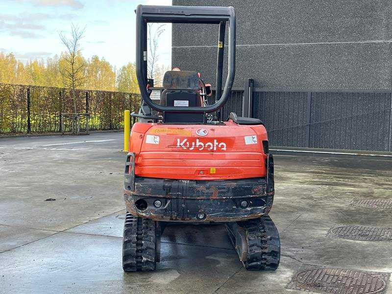 Kubota KX61-3 - Máy xúc bánh xích: hình 3 Kubota KX61-3 - Máy xúc bánh xích: hình 3