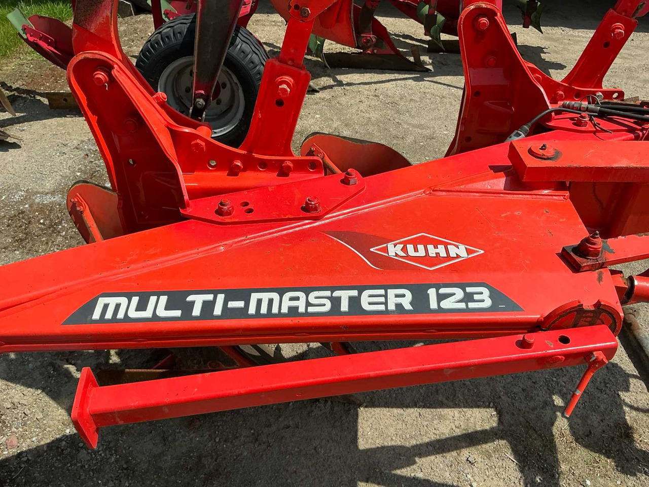 Kuhn Multimaster 123 - Cày: hình 5 Kuhn Multimaster 123 - Cày: hình 5