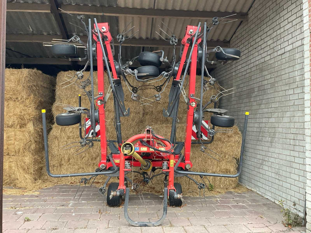 Kverneland Fanex 903 - Trang thiết bị dàn trải: hình 2 Kverneland Fanex 903 - Trang thiết bị dàn trải: hình 2