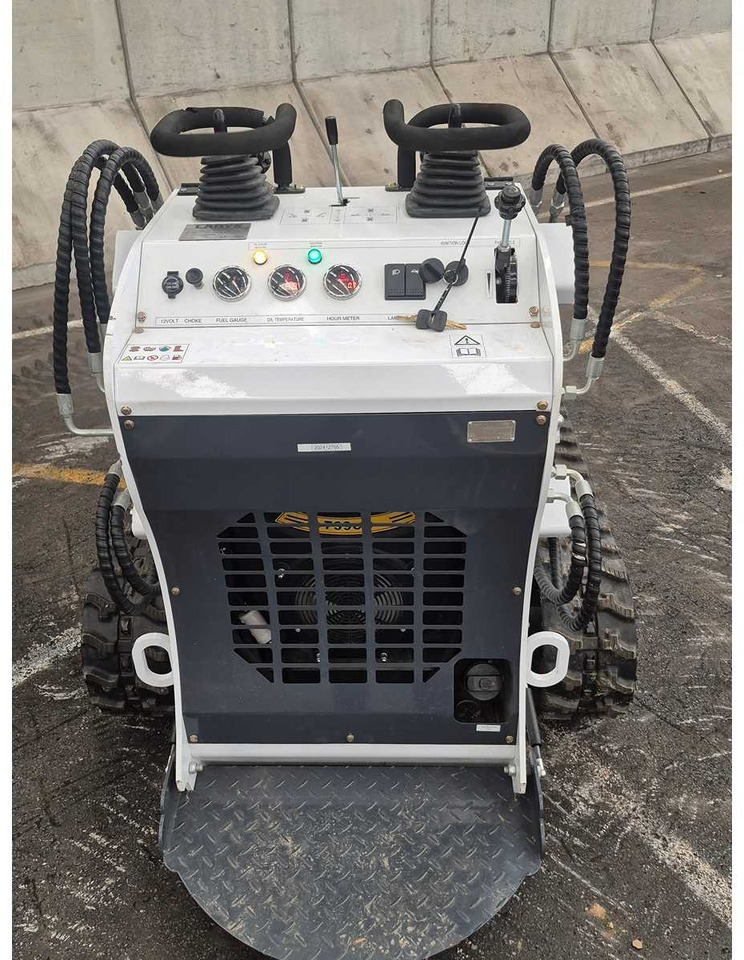 LADYS - 2025 - LA380 - SKID STEER LOADER - Máy xúc lật mini bánh xích: hình 3 LADYS - 2025 - LA380 - SKID STEER LOADER - Máy xúc lật mini bánh xích: hình 3