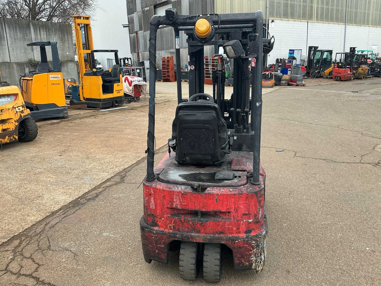 LINDE E15 FORKLIFT - Xe nâng: hình 4 LINDE E15 FORKLIFT - Xe nâng: hình 4