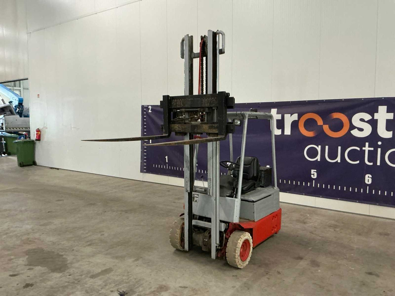 Xe nâng LINDE E15 FORKLIFT: hình 17 Xe nâng LINDE E15 FORKLIFT: hình 17