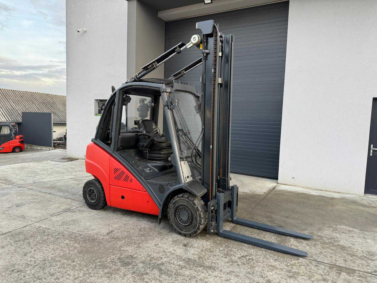 LINDE - H25T-01 - FORKLIFT TRUCKS - 2011 - Xe nâng: hình 5 LINDE - H25T-01 - FORKLIFT TRUCKS - 2011 - Xe nâng: hình 5
