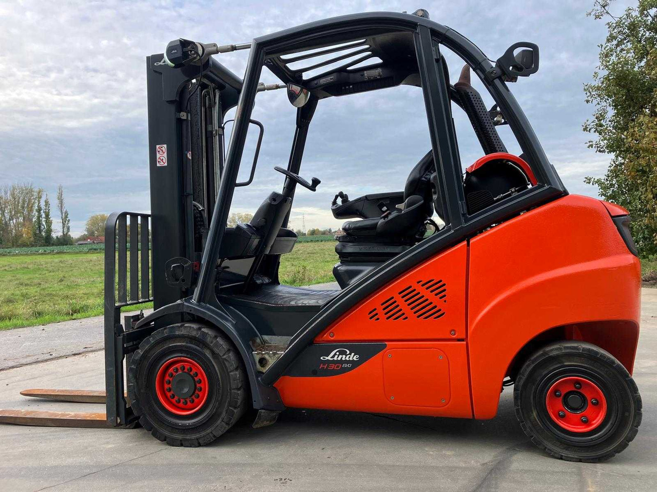 LINDE H30T-02 FORKLIFT 2019 - Xe nâng: hình 4 LINDE H30T-02 FORKLIFT 2019 - Xe nâng: hình 4