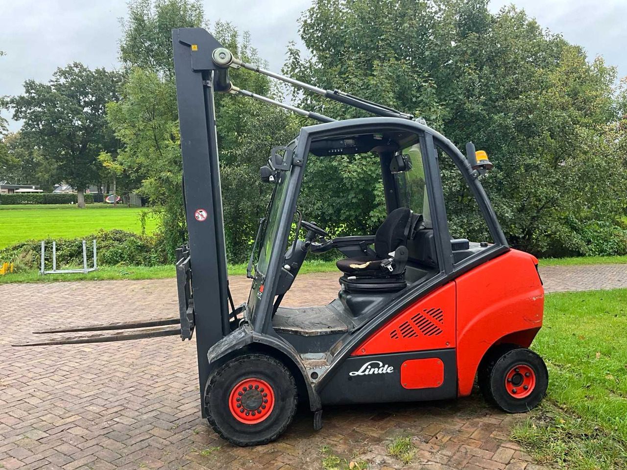 LINDE - HD30 - 3 TON - DIESEL - FORKLIFT - Xe nâng: hình 5 LINDE - HD30 - 3 TON - DIESEL - FORKLIFT - Xe nâng: hình 5