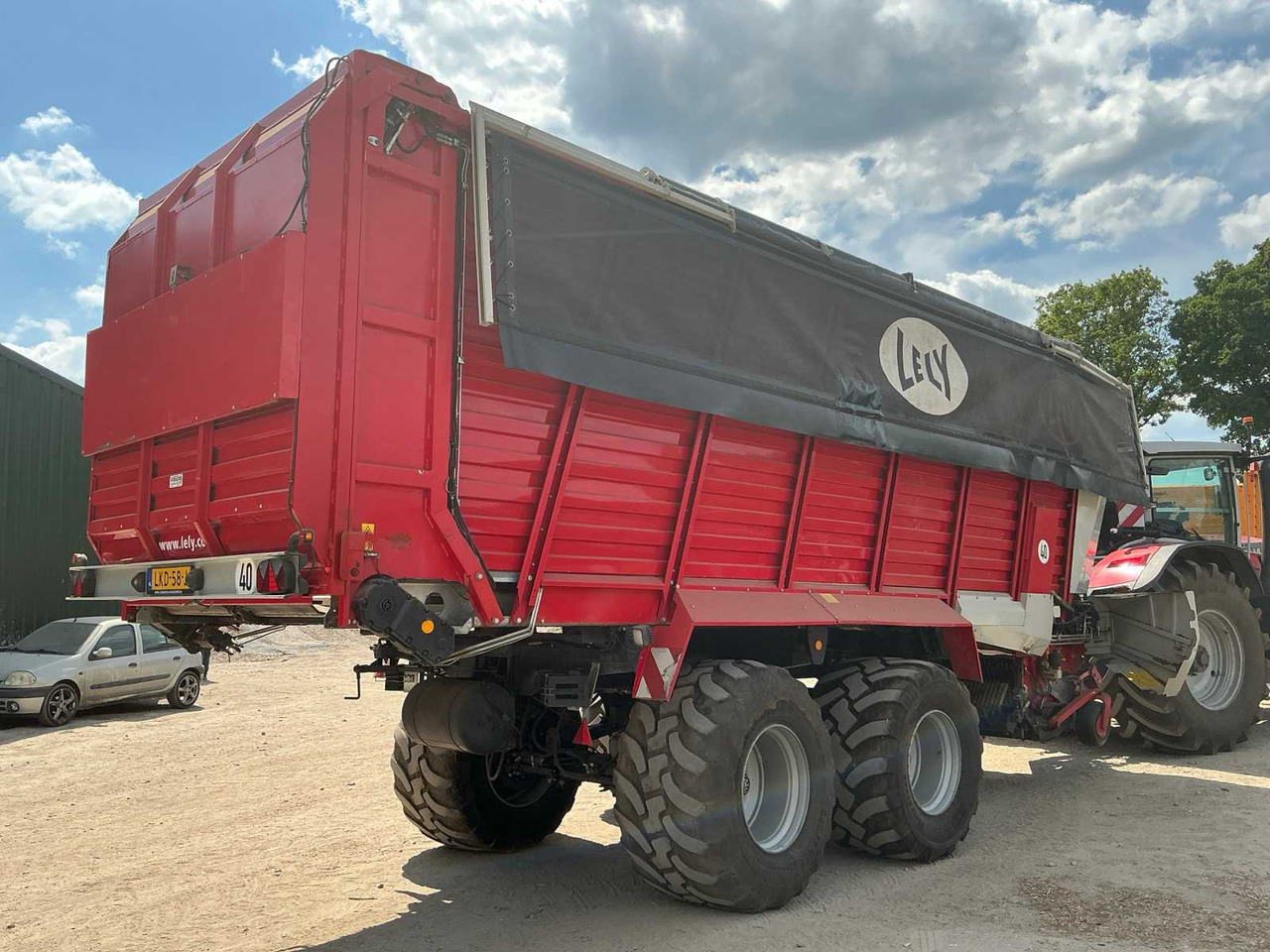 Lely Tigo XR75 - Xe kéo tự chất hàng: hình 5 Lely Tigo XR75 - Xe kéo tự chất hàng: hình 5