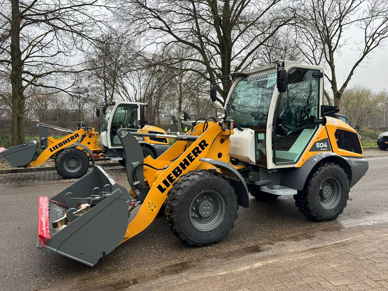 Liebherr L504 Compact - Máy xúc lật bánh lốp: hình 1 Liebherr L504 Compact - Máy xúc lật bánh lốp: hình 1