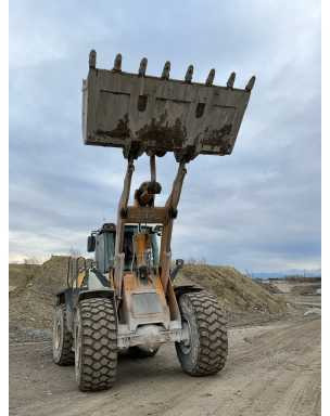Liebherr L576 - Máy xúc lật bánh lốp: hình 2 Liebherr L576 - Máy xúc lật bánh lốp: hình 2