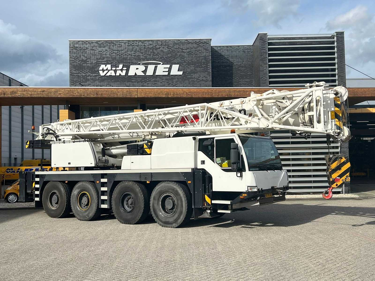 Liebherr LTM1060/2 - Cần cẩu: hình 1 Liebherr LTM1060/2 - Cần cẩu: hình 1