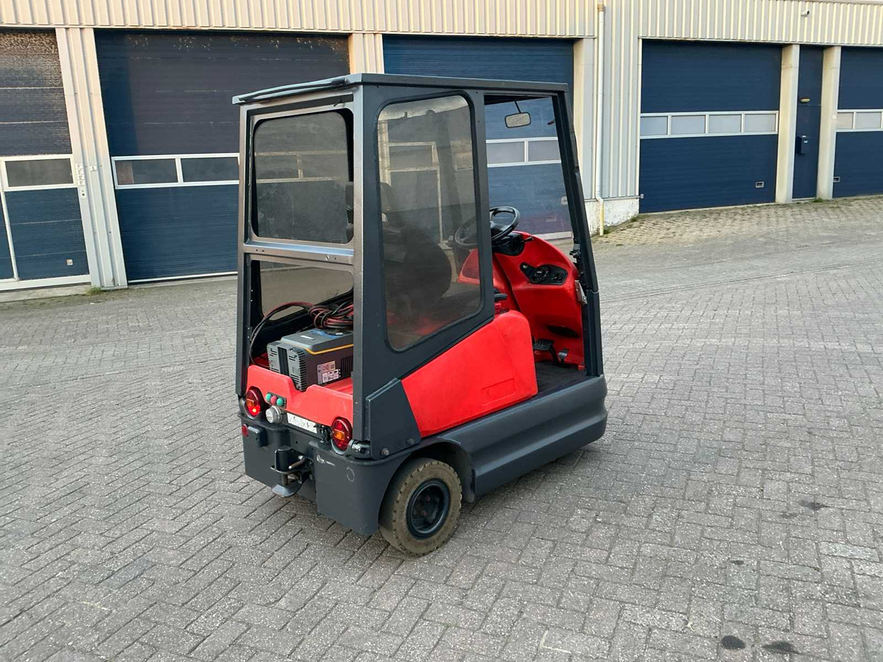Linde P60Z - Máy cày đa dụng: hình 4 Linde P60Z - Máy cày đa dụng: hình 4